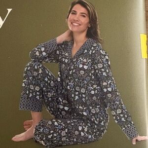 Vera Bradley Blue Floral Sleepwear Set